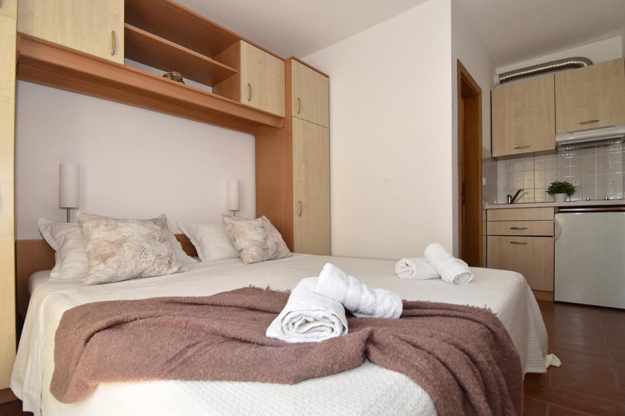 Old Town Studio Apartments Makarska Exterior photo